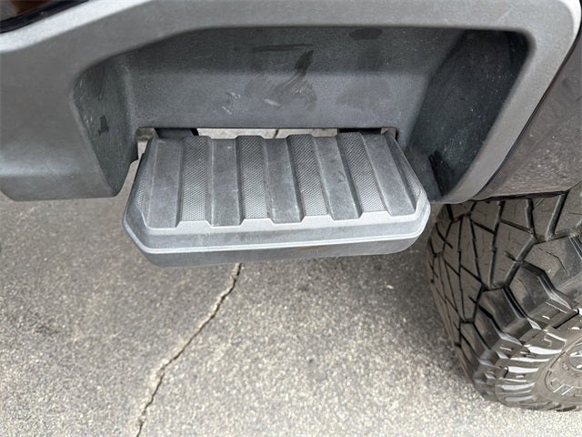 2024 Ford F-250SD XL LIFTED WHEELS AND TIRES