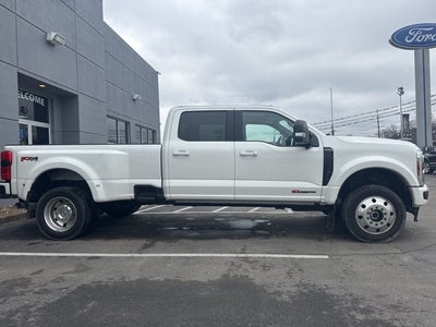 2025 Ford F-450SD Platinum DRW