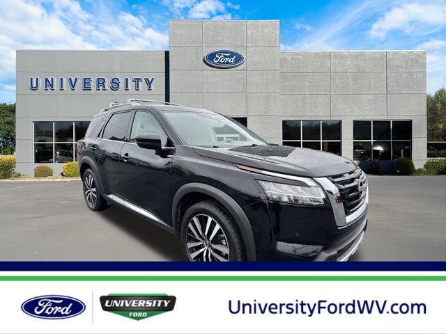 2023 Nissan Pathfinder Platinum