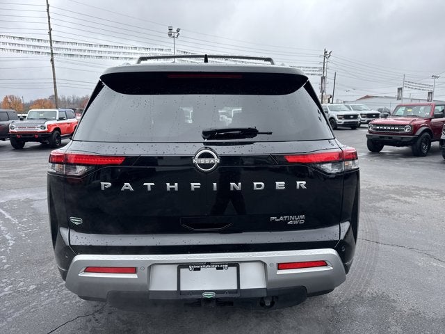 2023 Nissan Pathfinder Platinum