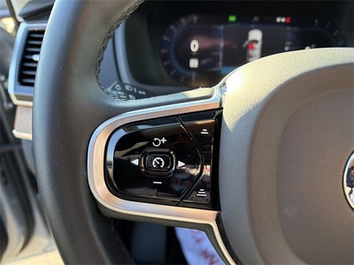 2023 Volvo XC90 B5 Plus