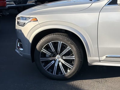 2023 Volvo XC90 B5 Plus